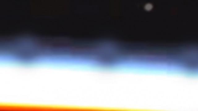 NASA Dünya’ya Doğru Gelen UFO’yu Görünce Yayını Kesti!