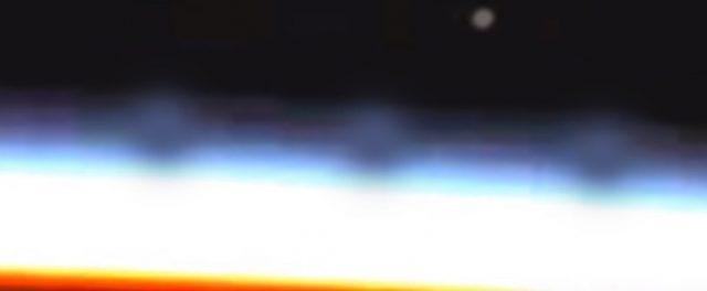 NASA Dünya’ya Doğru Gelen UFO’yu Görünce Yayını Kesti!