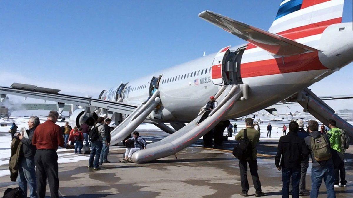 Düşen Bir Uçakta En Az Hasarı Almak İçin Hangi Koltuğa Oturmak Gerekir?