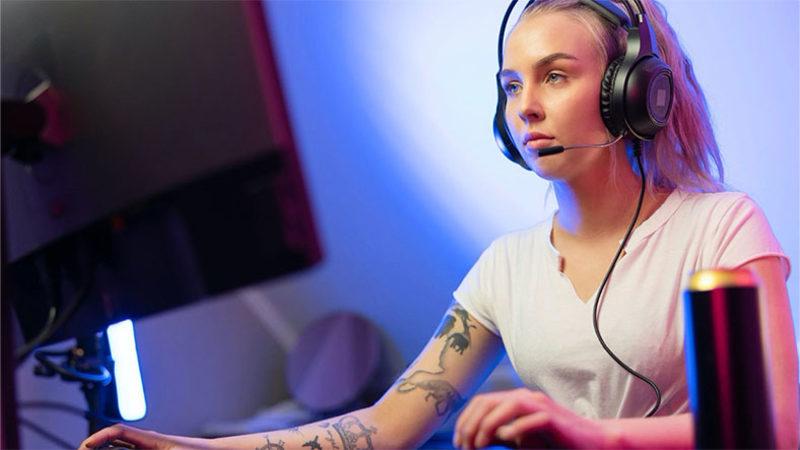 Oyun Oynarken Tek mi Takılıyorsun, Yoksa Arkadaşlarınla mı? Hangisinin Neden Tercih Edildiğini Tüm Detaylarıyla Anlattık!