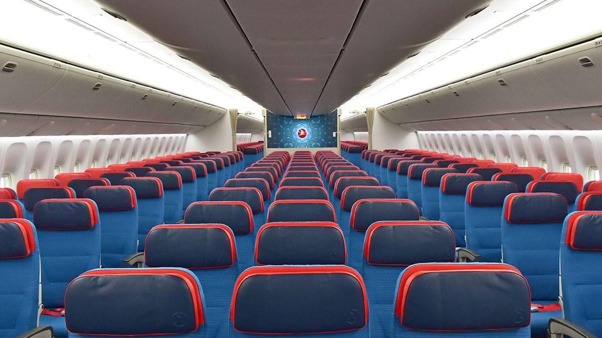 Uçuş Esnasında Tüm Yolcular Aniden Öne veya Arkaya Koşsa Uçağın Dengesi Bozulur mu?