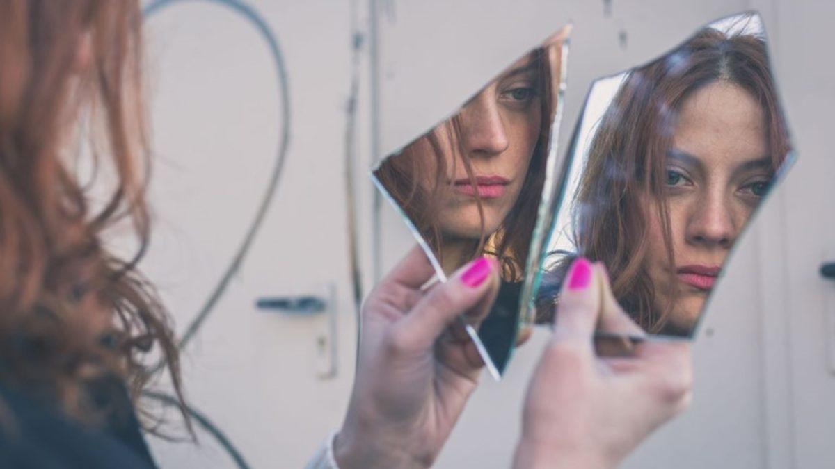 Bir İnsanı ’Tuhaf Görünecek Kadar’ Estetik Bağımlısı Olmaya İten Psikolojik ve Sosyolojik Faktörler