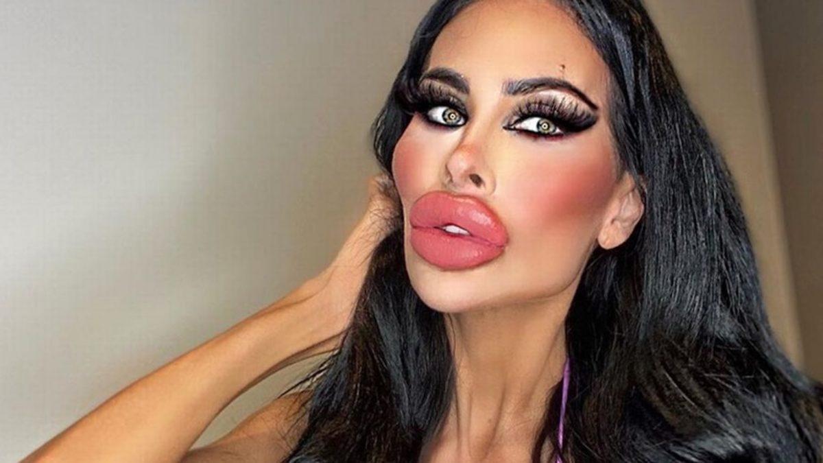 Bir İnsanı ’Tuhaf Görünecek Kadar’ Estetik Bağımlısı Olmaya İten Psikolojik ve Sosyolojik Faktörler