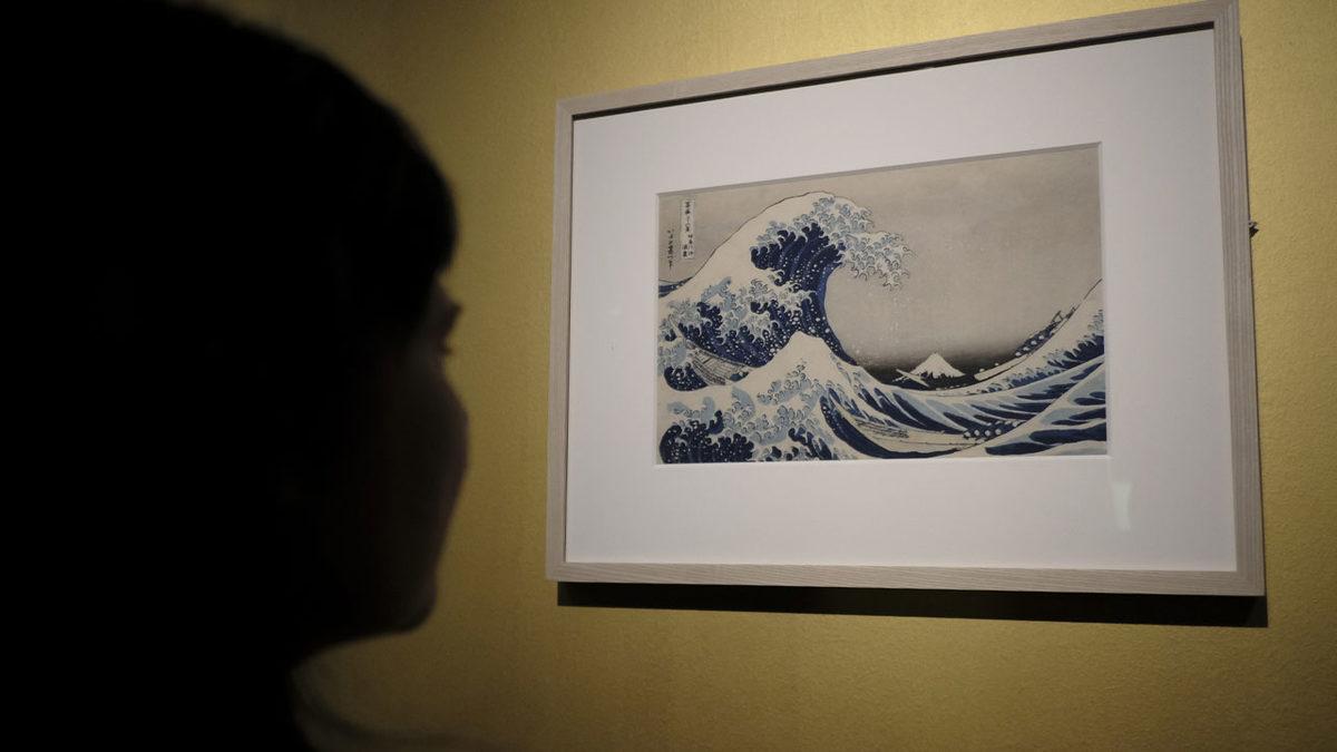 Tişörtlerde, Duvar Kağıtlarında ve Sosyal Medyada Sıkça Gördüğümüz Bu ’Büyük Dalga’ Tablosunun Aslında Hikayesi Ne?