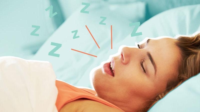 Gece Uykusunda Horlayanların Gündüzleri Daha Hareketsiz Olduğu Açıklandı