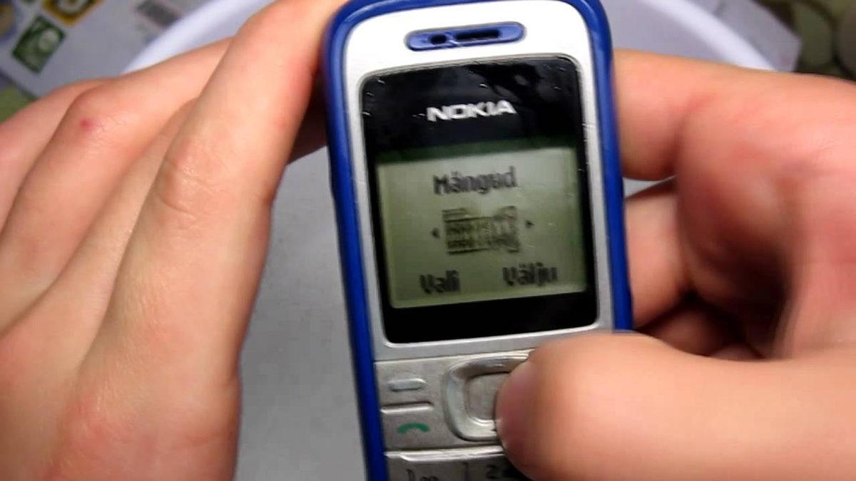 Nokia 1200’ın Şimdi Kulaklara Şaka Gibi Gelen Özellikleri (Yılan Oyununu Hatırlayanların Gözü Yaşlı)