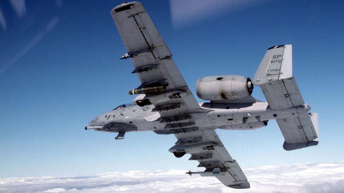 Tamamı Kurşun Geçirmez Olan ve ’Tank Katili’ Olarak Bilinen Savaş Uçağı A-10 Thunderbolt Hakkında 10 Bilgi