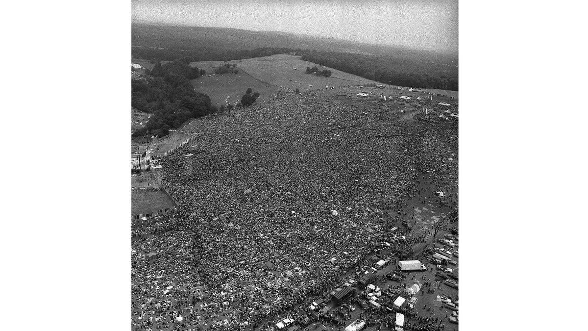 Yüzbinlerce Kişinin Katıldığı Dünyanın En Kalabalık ve En Çılgın Müzik Festivallerinden Biri: 1969 Woodstock