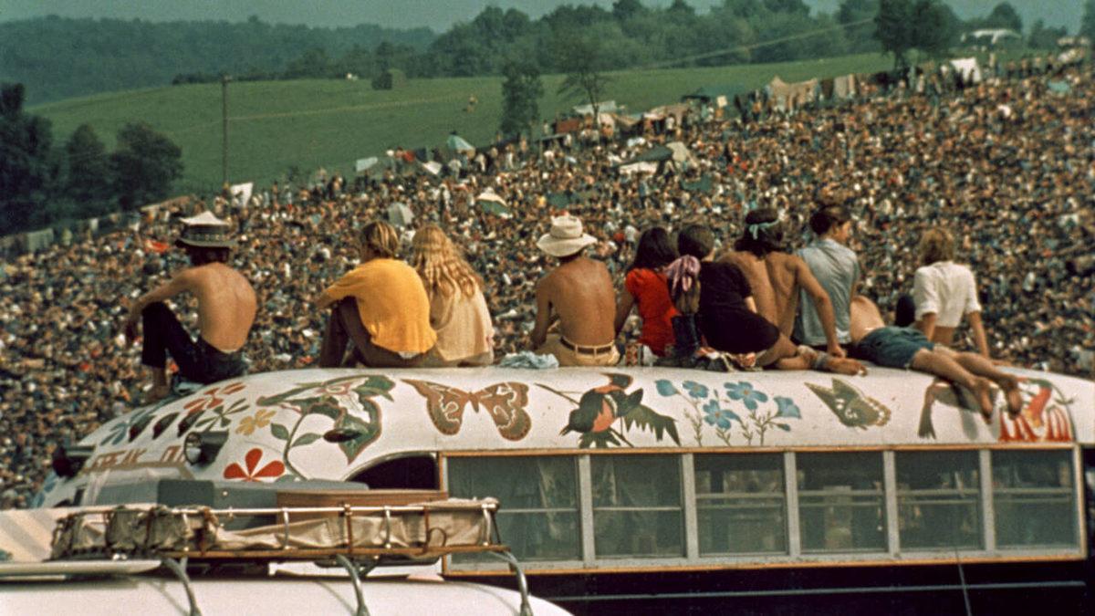 Yüzbinlerce Kişinin Katıldığı Dünyanın En Kalabalık ve En Çılgın Müzik Festivallerinden Biri: 1969 Woodstock