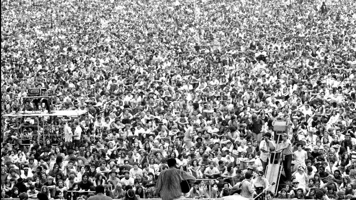 Yüzbinlerce Kişinin Katıldığı Dünyanın En Kalabalık ve En Çılgın Müzik Festivallerinden Biri: 1969 Woodstock