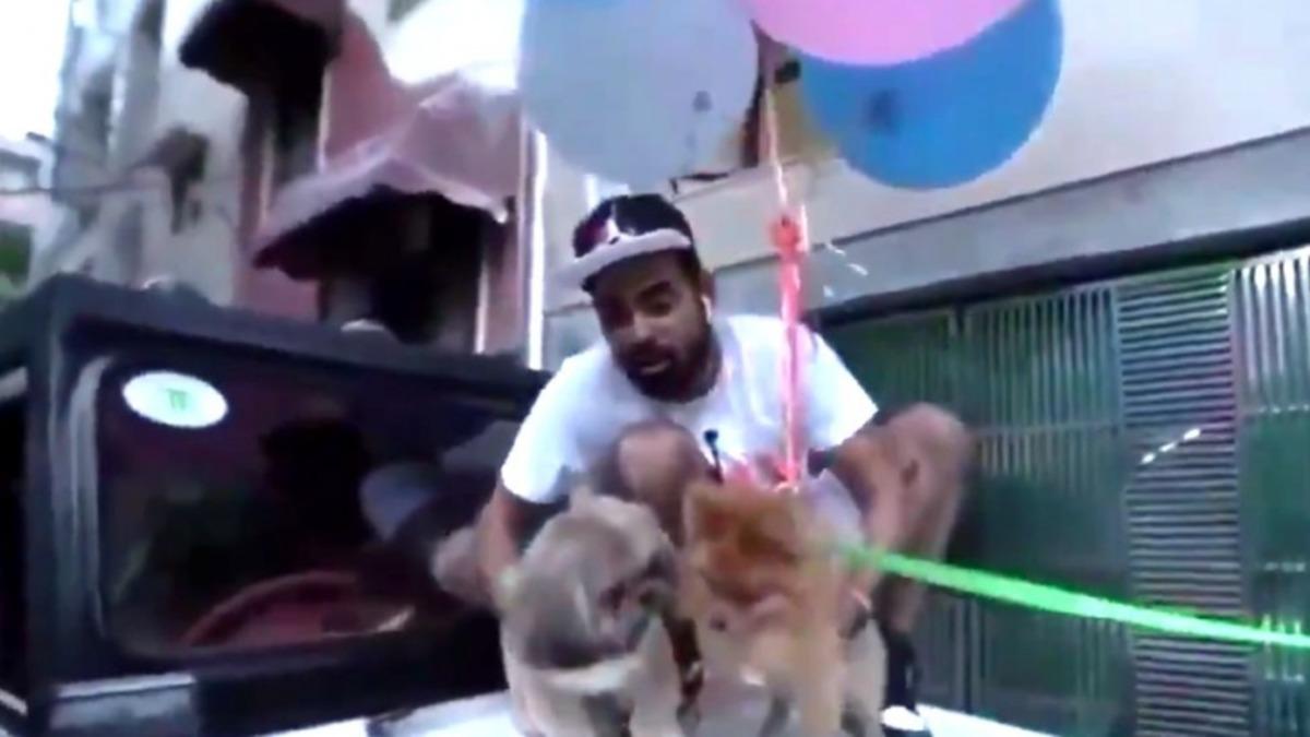 Hindistan’da Köpeğini Helyum Balonlarla Uçuran YouTuber Tutuklandı