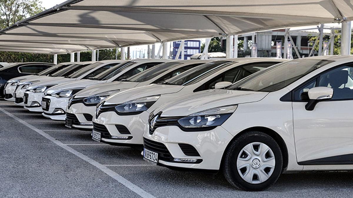 Araba Alırken Hangi Rengi Seçmek Daha Mantıklı? İkinci El Değerini Bile Etkiliyor!