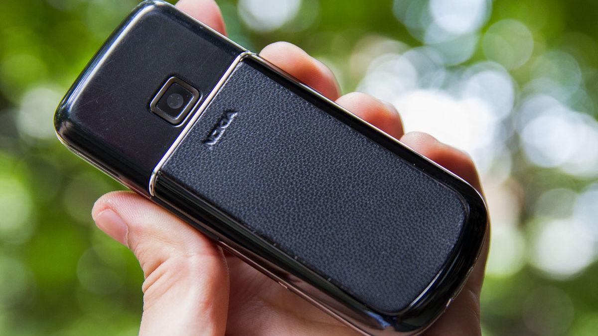 Kızaklı Tasarımı ve Özel Üretim Modeliyle Akıllara Kazınan Nokia 8800’ın Şimdi Kulaklara Şaka Gibi Gelen Özellikleri