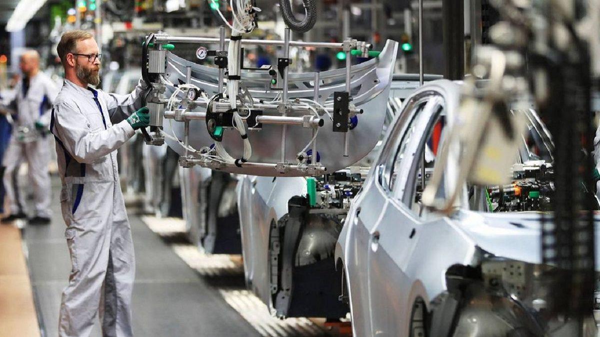 Çip Krizinde Umut Yok: Logitech CEO’su da Krizin 2022’ye Kadar Devam Edeceğini Söyledi