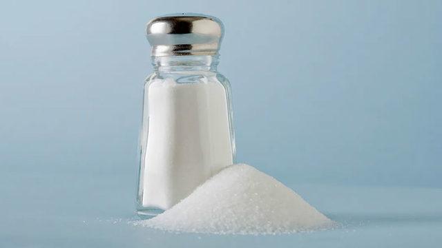 Sofra Tuzu Yerine Farklı Bir Tuz Tüketmenin, Kalp Krizi Riskini Azalttığı Kanıtlandı