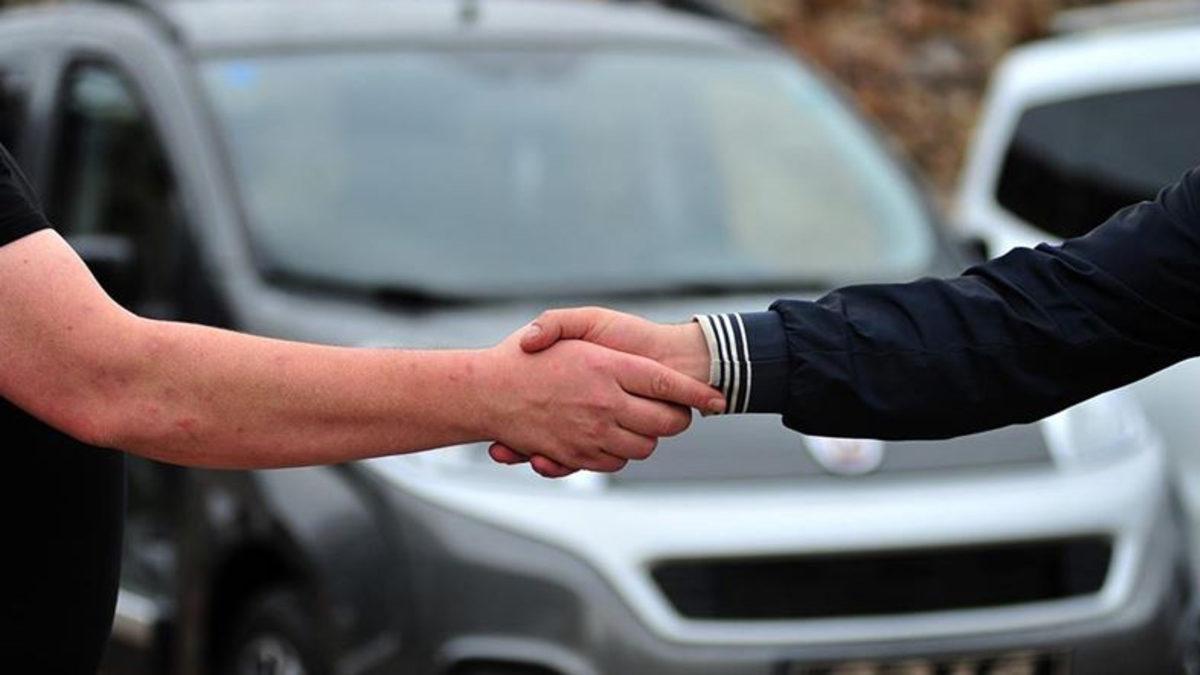 2. El Araba Satışları Sadece 1 Ayda Yarı Yarıya Düştü!