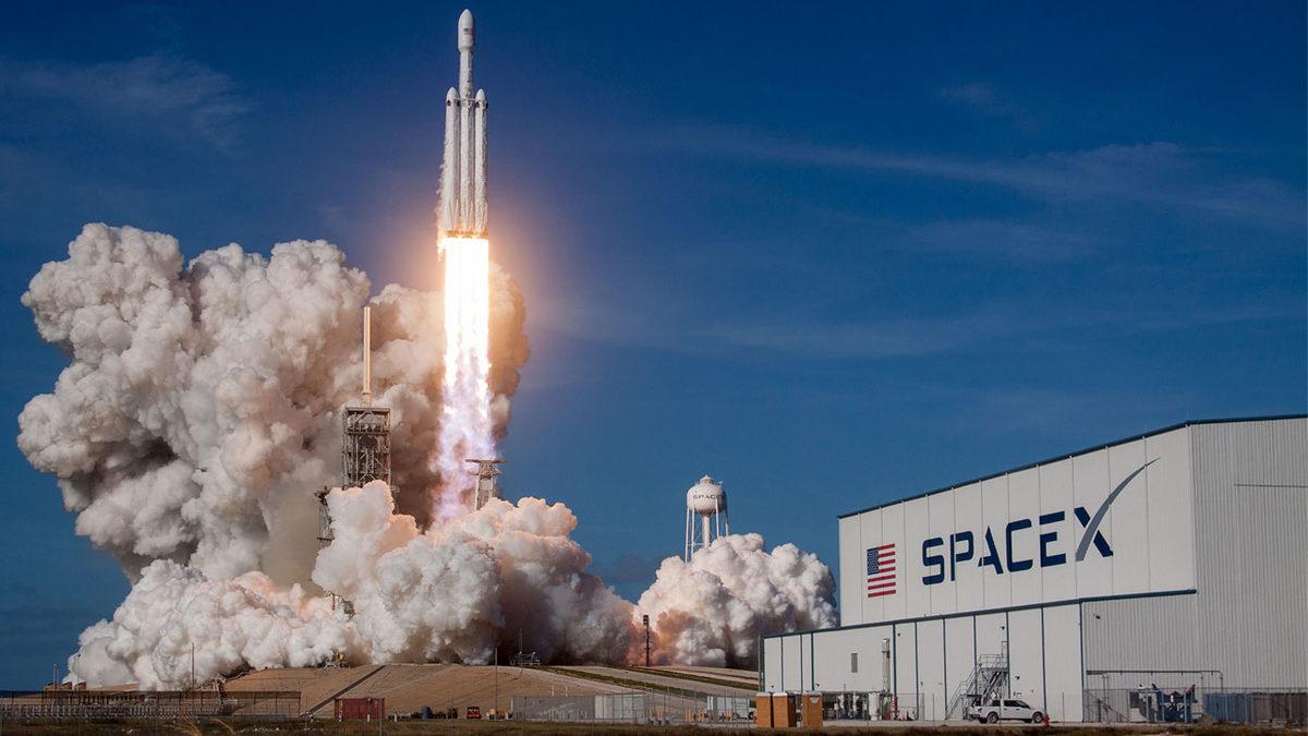 SpaceX Artık ’Uzay Kuvvetleri’ İçin Casus Uydu Fırlatacak
