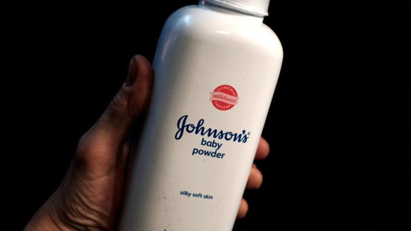 Johnson & Johnson, Bebek Pudraların Satışını Durduruyor: Kansere Neden Olmakla Suçlanıyordu!