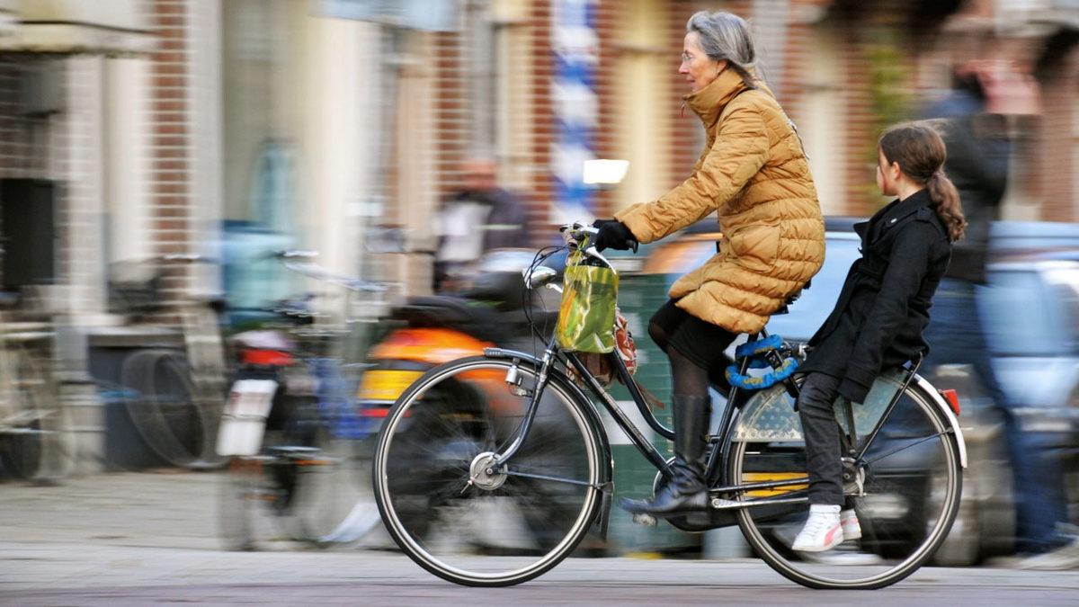 Genellikle Kadınlarla Özdeşleşen Bu Şehir Bisikletlerinin Kadrosu Neden Eğimli?