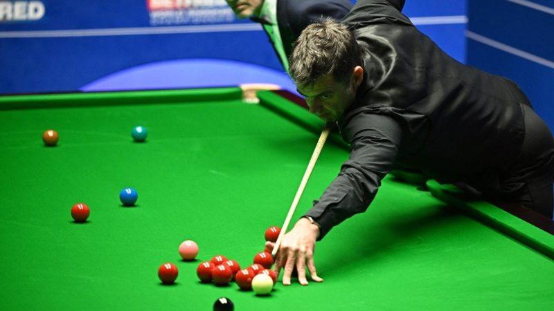 Normaline Göre Oynaması ve Ustalaşması Daha Zor Olan İngiliz Usulü Bilardo: Snooker Nedir, Nasıl Oynanır, Kuralları Nelerdir?