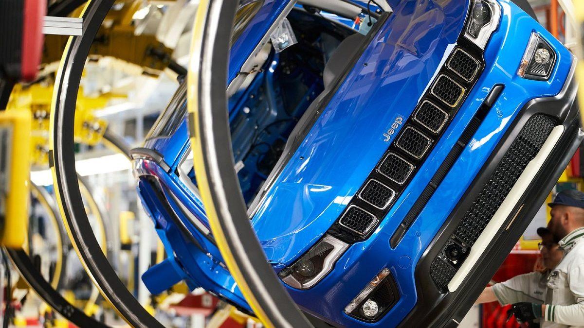 FIAT ile Peugeot’nun Ortak Şirketi Stellantis, Çip Krizi Nedeniyle Üretime Ara Veriyor