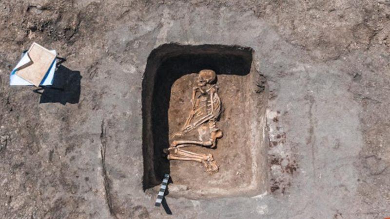 Ukrayna’da 5 Bin 500 Yıllık Stonehenge Benzeri Bir Höyük Keşfedildi