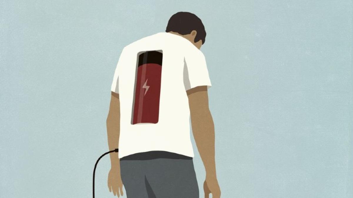 Vücudunuza Sürtünerek Telefonunuzu Şarj Eden Kumaş Geliştirildi: Kendinizi Yürüyen Bir Batarya Gibi Görmeye Başlayabilirsiniz!