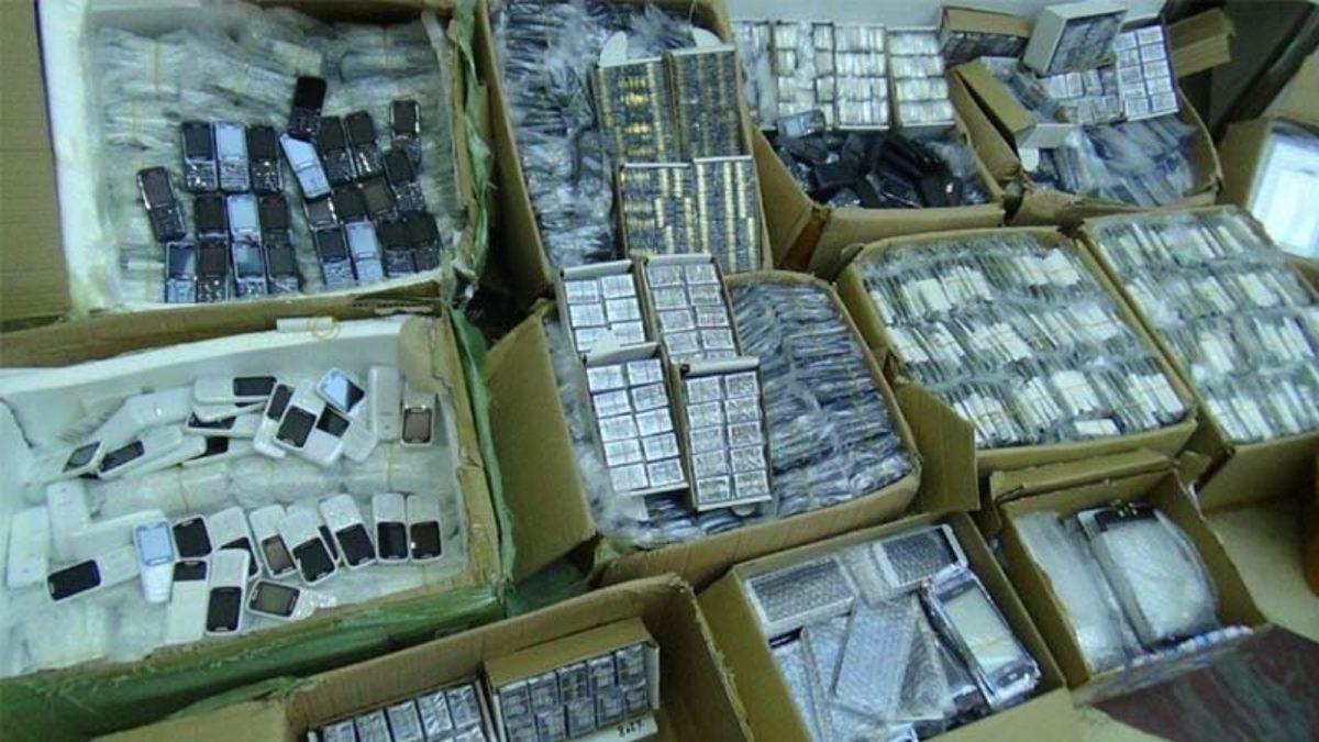 İstanbul’da Yaklaşık 3 Milyon TL Değerinde Kaçak Telefon Yakalandı