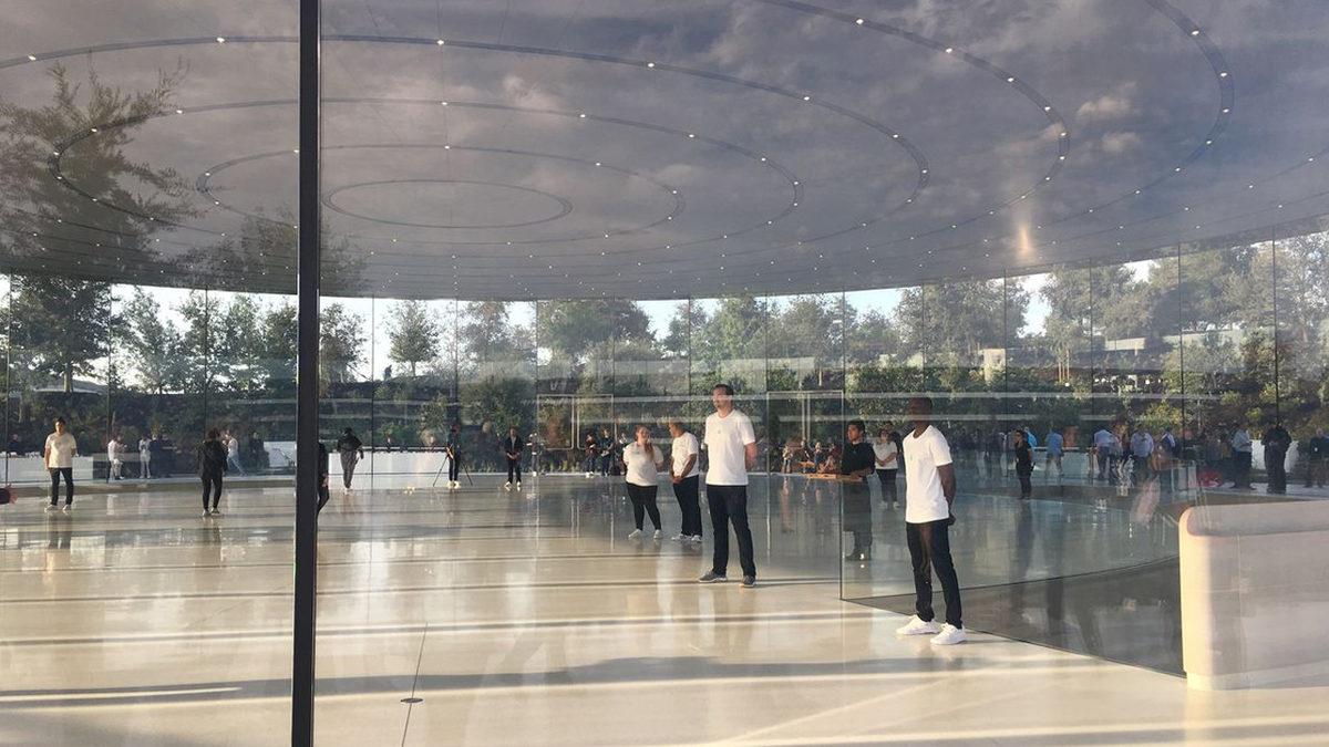 Uzaktan Çalışmaya Devam Etmek İsteyen Apple Çalışanları, Tim Cook’a Sitem Dolu Bir Mektup Yazdı