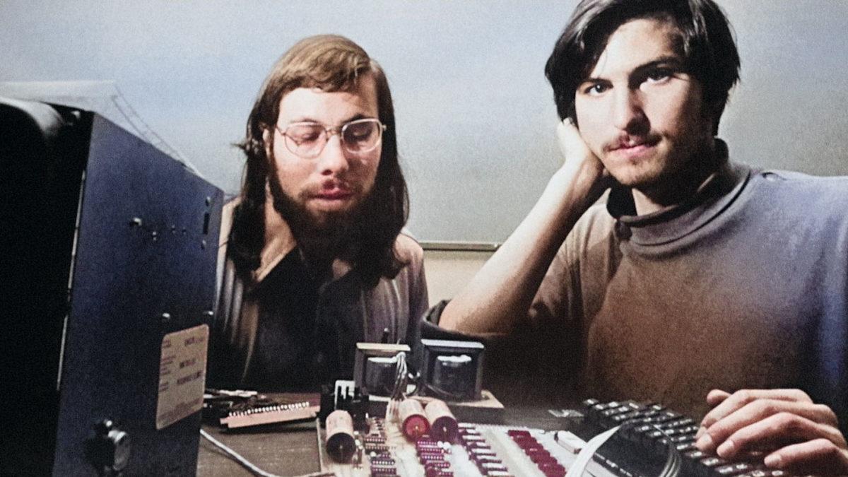 Apple’ın Ürettiği İlk Bilgisayar, Hatırı Sayılır Bir Fiyatla Açık Artırmada Satıldı!