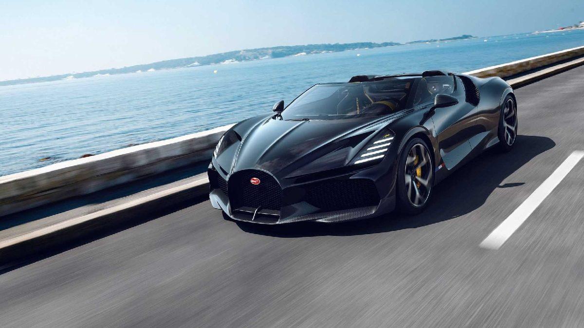 Bugatti, İbresi 500’ü Gösteren Yeni Canavarı Mistral’i Tanıttı: Fiyatını Öğrenince Dert Tasa Kalmıyor!