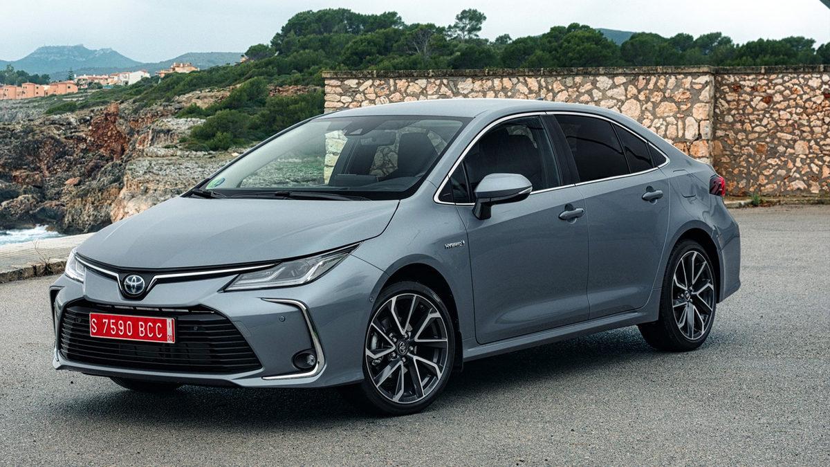 Toyota Corolla 2022’nin Dikkat Çeken Özellikleri ve Fiyat Listesi: Neden Bu Kadar Çok Satıyor?