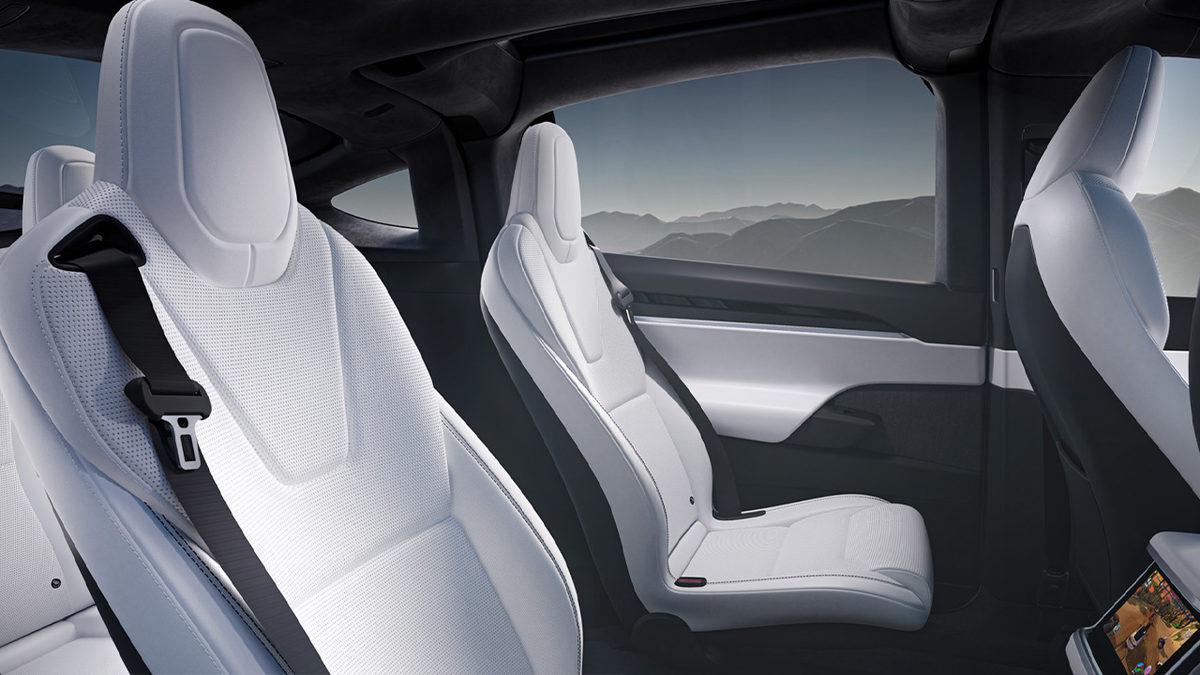 Sahip Olduğu Teknolojilerle Ağzınızı Açık Bırakacak Tesla Model X’in Dikkat Çeken Özellikleri ve Fiyat Listesi