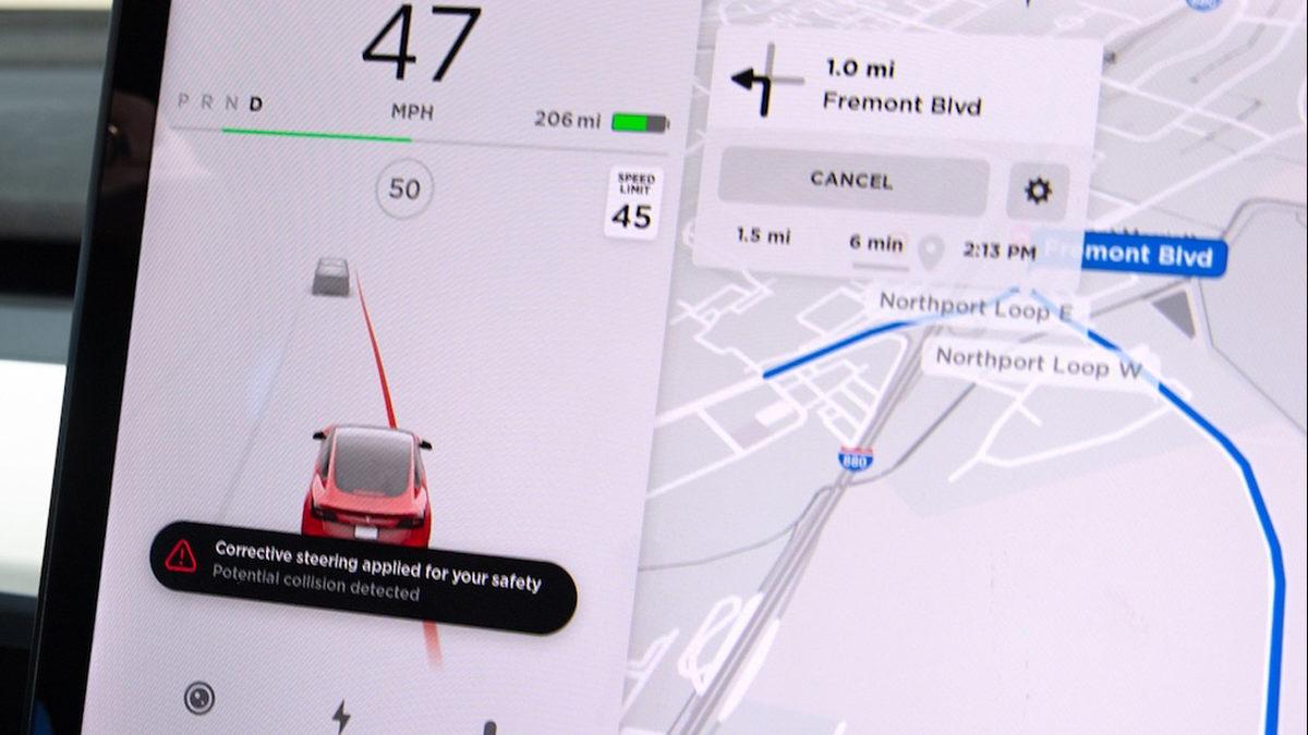 Sahip Olduğu Teknolojilerle Ağzınızı Açık Bırakacak Tesla Model X’in Dikkat Çeken Özellikleri ve Fiyat Listesi