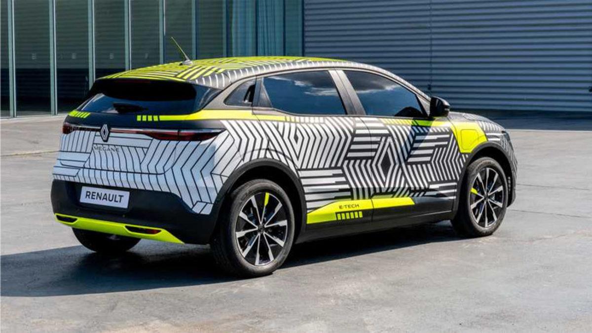 Renault, Yeni Elektrikli Otomobili Megane E-Tech Electric’in İlk Fotoğraflarını Paylaştı