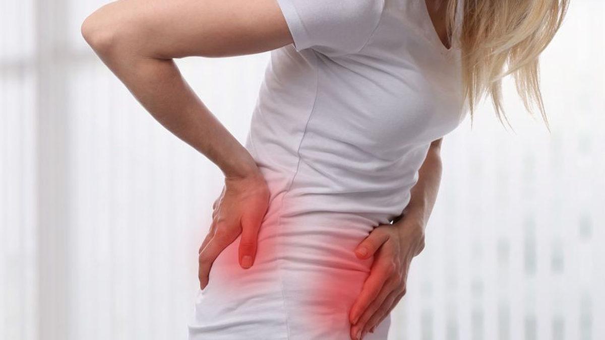 Özellikle Geceleri Ortaya Çıkıp Dayanılmaz Olabilen ’Ayak Yanması’ Aslında Neden Olur, Ne İyi Gelir?