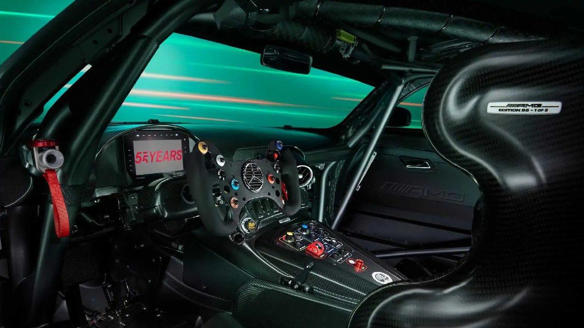 Mercedes, 55. Yılına Özel Üretilen AMG GT3’ü Tanıttı: Paranız Yetse Bile Alamayabilirsiniz!