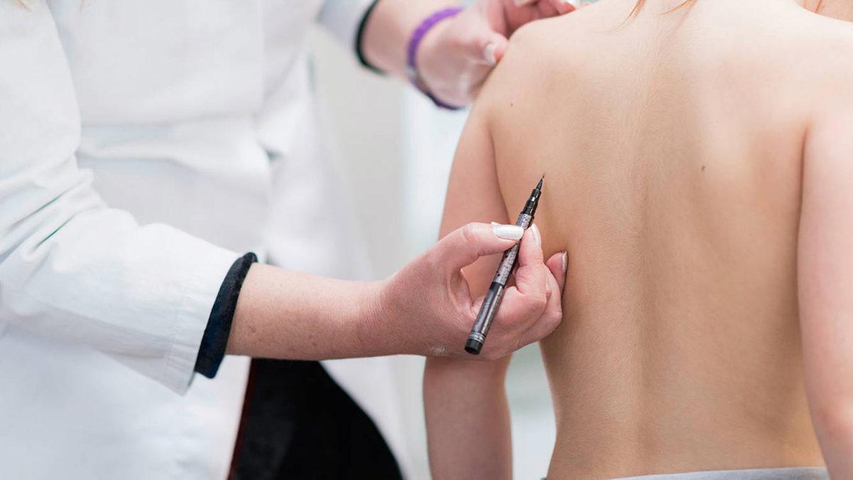 Genellikle Bilgisayar Başında Çalışanların Yaşadığı ’Boyun Düzleşmesi’ Nedir, Belirtileri Nelerdir, Nasıl Geçer?