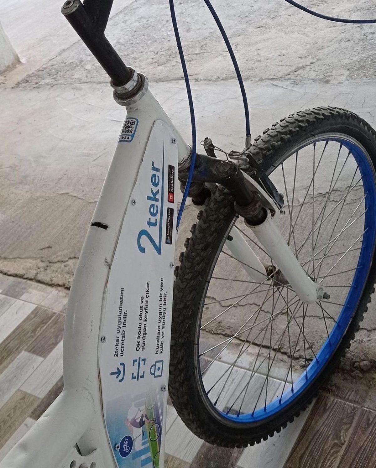 16 Yaşındaki Türk Girişimciden ’İstasyonsuz Bisiklet’ Projesi: Dev Firmalardan Destek Yağdı!