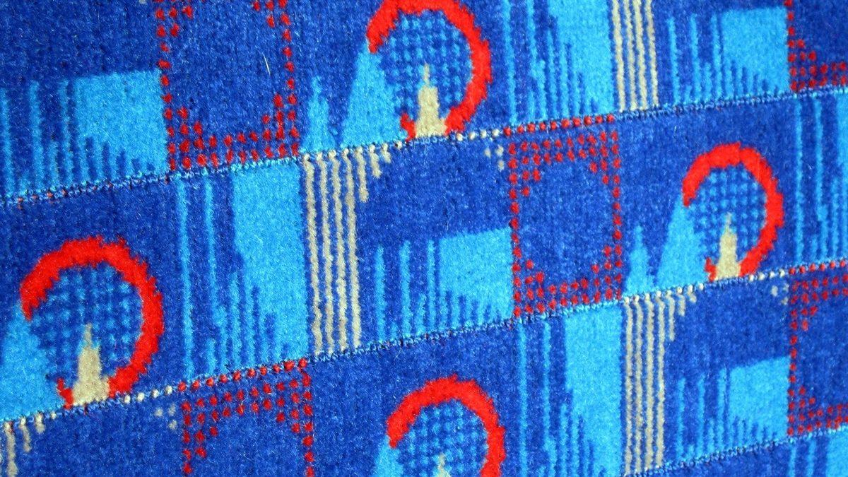 Otobüs Koltuklarındaki Döşemelerin Neden Göz Kanatan Desenleri Vardır?