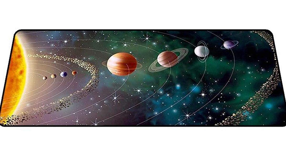 Mouse ve Klavyenizi Aynı Anda Üzerine Koyabileceğiniz Devasa Mousepad Önerileri