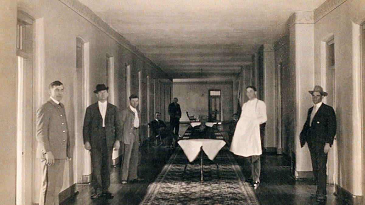 ’Cezailer’ Dizisiyle Gündeme Gelen, Normal Bir İnsanı Bile Akıl Hastası Edebilecek Rosenhan Deneyi Nedir?