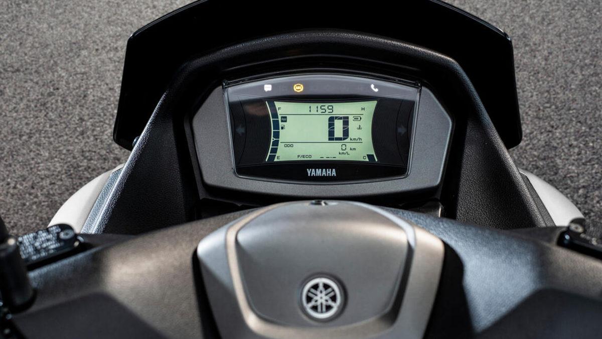 Yakıt Tüketimi ve Konforuyla Öne Çıkan Yamaha NMAX 125’in Fiyat Listesi ve Özellikleri