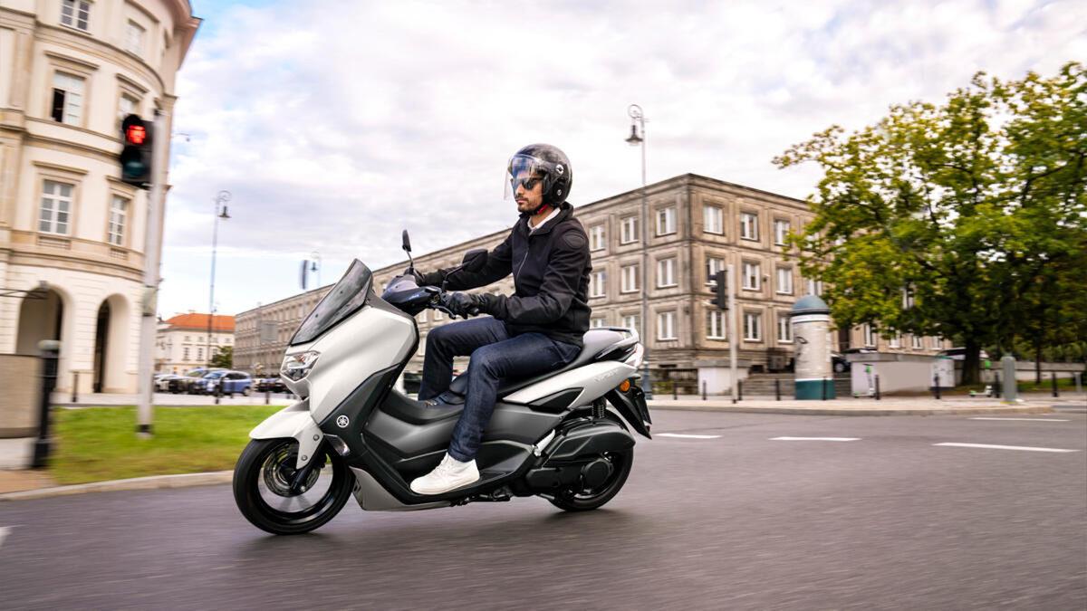 Yakıt Tüketimi ve Konforuyla Öne Çıkan Yamaha NMAX 125’in Fiyat Listesi ve Özellikleri