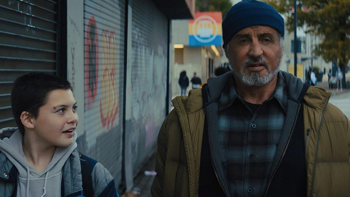 Samaritan: ‘’İyiler Hep İyidir, Kötüler Hep Kötüdür’’ Algısını Yıkan Enteresan Bir Süper Kahraman Filmi [İNCELEME]