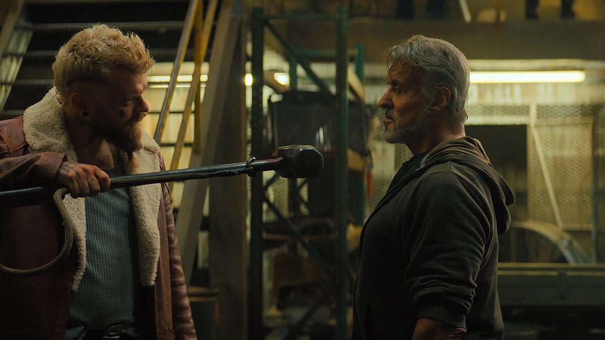 Samaritan: ‘’İyiler Hep İyidir, Kötüler Hep Kötüdür’’ Algısını Yıkan Enteresan Bir Süper Kahraman Filmi [İNCELEME]