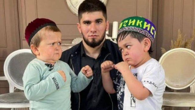 Sosyal Medyanın İki Popüler İsmi Dövüşmeye Karar Verdi, Ardından Başka Bir Tartışma Başladı