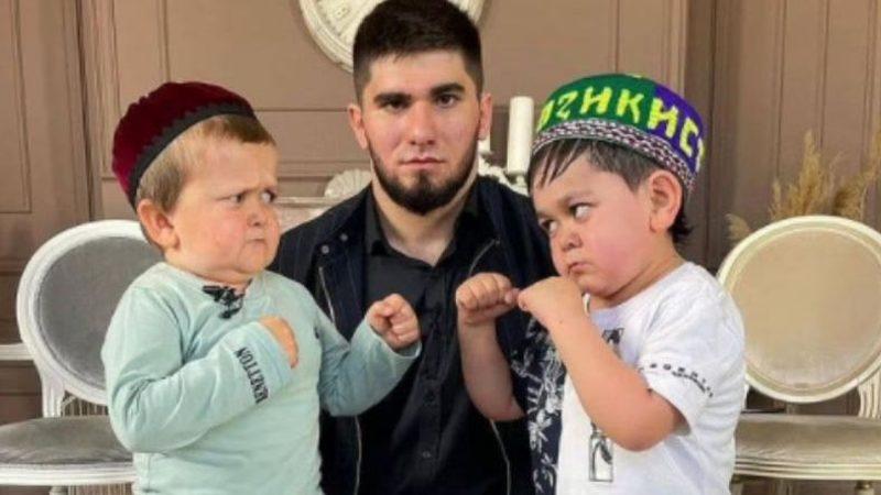 Sosyal Medyanın İki Popüler İsmi Dövüşmeye Karar Verdi, Ardından Başka Bir Tartışma Başladı