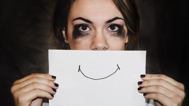 Hayattan Hiçbir Zevk Alamama Hastalığı Anhedoni Nedir, Belirtileri Neler?