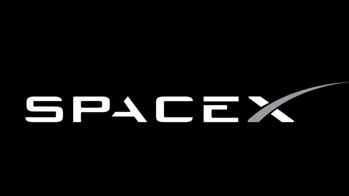 Elon Musk, SpaceX Logosundaki ’X’ Harfinin Neden Yamuk Olduğunu Açıkladı
